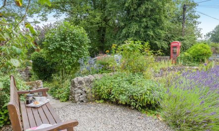 2 Bed in Middleton-by-Youlgrave 8