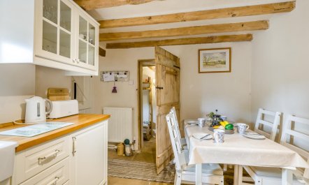 2 Bed in Middleton-by-Youlgrave 6