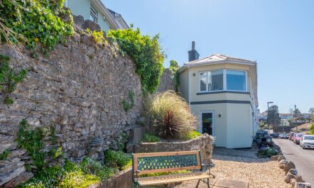 3 Bed in Brixham 1