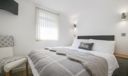 2 Bed in Caswell Bay 7