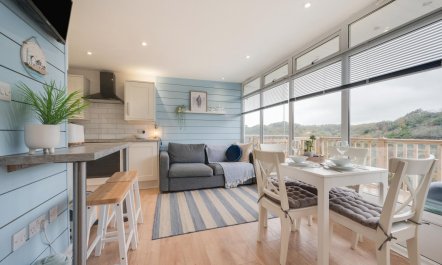 2 Bed in Caswell Bay 1