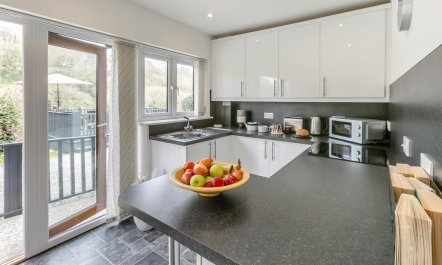 1 Bed in Ponsanooth 5