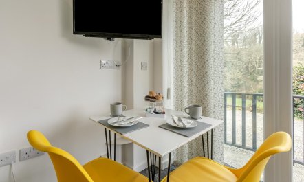 1 Bed in Ponsanooth 8