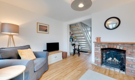 2 Bed in Woodbridge 8