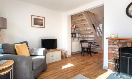 2 Bed in Woodbridge 5