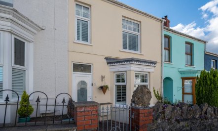 4 Bed in Mumbles