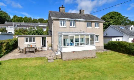 3 Bed in Llanbedrog 3