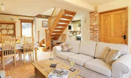 7 Bed in Ilketshall St Margaret 1