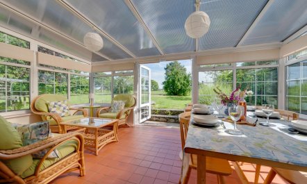 4 Bed in Garndolbenmaen 1