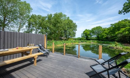 5 Bed in Briston 1