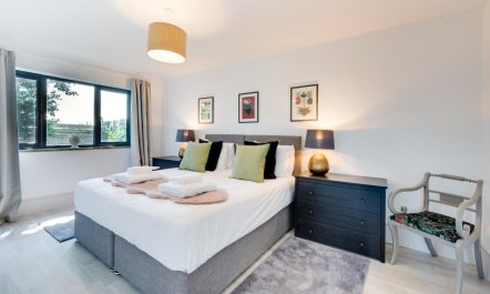5 Bed in Briston 8