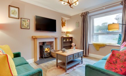 8 Bed in Llanrhidian 1