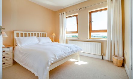 4 Bed in Westport 9