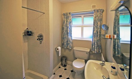 2 Bed in Glengarriff 8