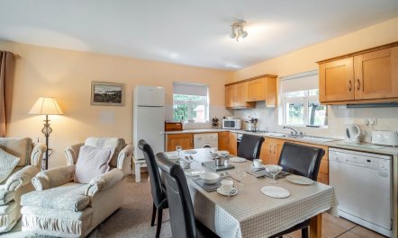 2 Bed in Glengarriff 5