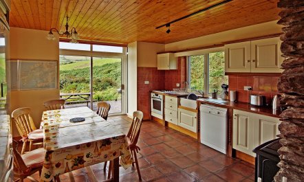 2 Bed in Ballinskelligs 3