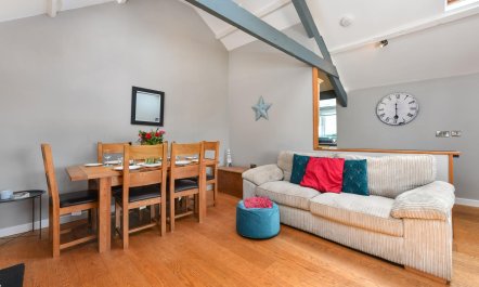 2 Bed in Abersoch 1