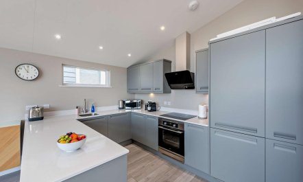 2 Bed in Westward Ho 4