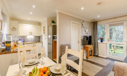 2 Bed in Penzance 3