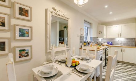 2 Bed in Penzance 1