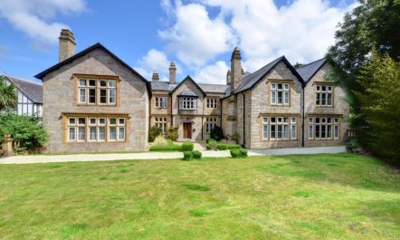 2 Bed in Penzance