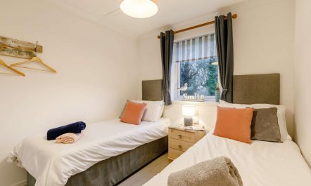 2 Bed in Penzance 9