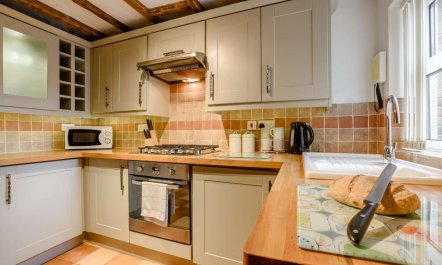 2 Bed in Pakefield 6