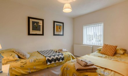 2 Bed in Pakefield 9