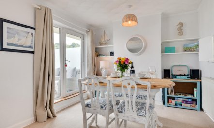 2 Bed in Looe 2