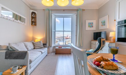 1 Bed in Falmouth 6