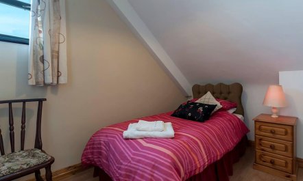 3 Bed in Riverstown 7