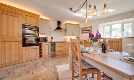 2 Bed in Reynoldston 6