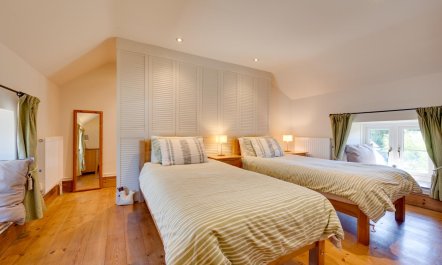 2 Bed in Reynoldston 9