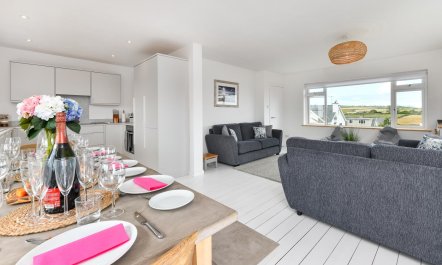 4 Bed in Abersoch 8
