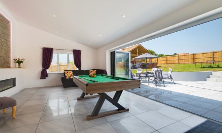 4 Bed in Horningtops 5