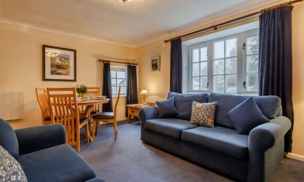 2 Bed in Two Waters Foot 2