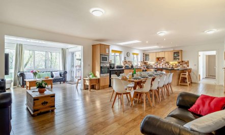 5 Bed in Pentney