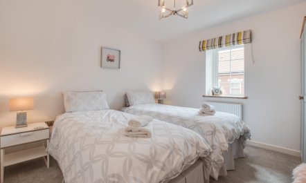 4 Bed in Whitby 4