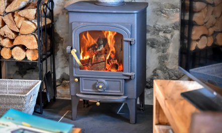 3 Bed in Pengroeslon 4