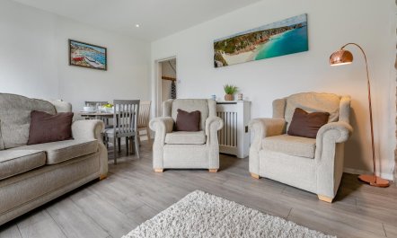 2 Bed in Mousehole 7