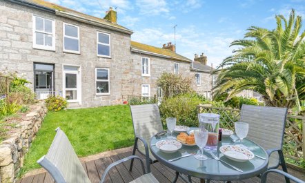 2 Bed in Mousehole 3