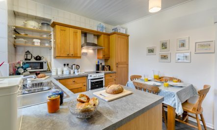 2 Bed in Mousehole 1