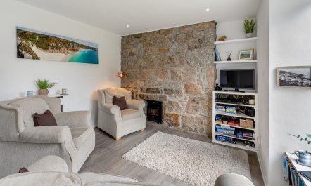 2 Bed in Mousehole