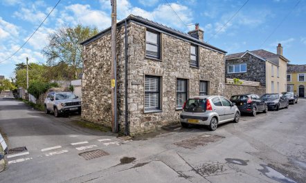 2 Bed in Aberaeron 3