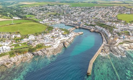 3 Bed in Porthleven 2