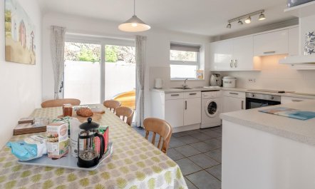 3 Bed in Porthleven 5