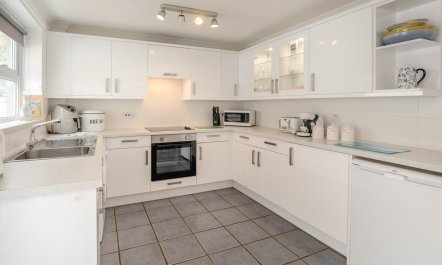 3 Bed in Porthleven 4