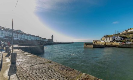 3 Bed in Porthleven 1
