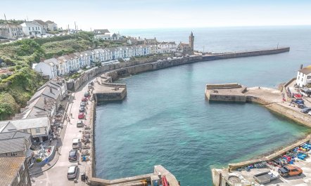 3 Bed in Porthleven 9