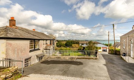 1 Bed in Porthpean 9